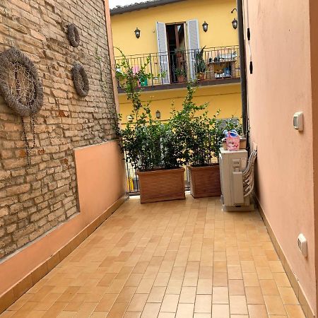 Elegante Appartamento In Centro A Cesena Exteriér fotografie